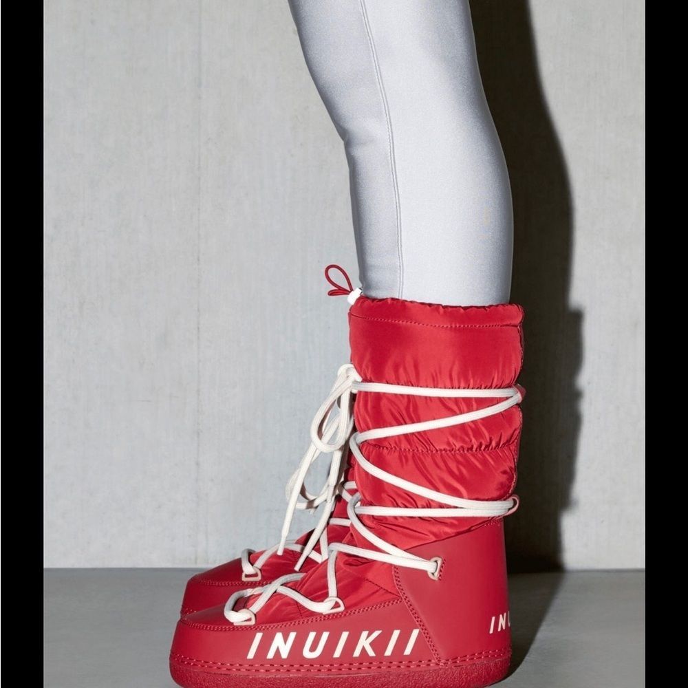 Inuikii Red Winter Boots with White Laces size 39